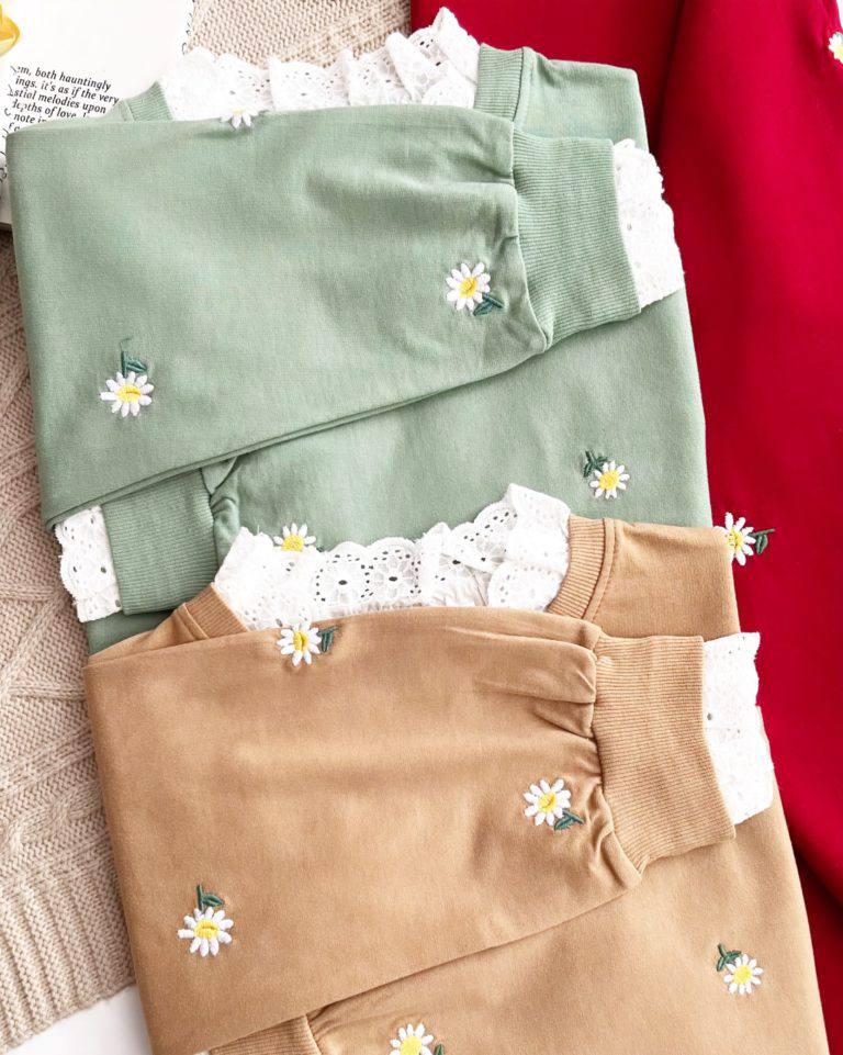 photo_5886753451339877136_y