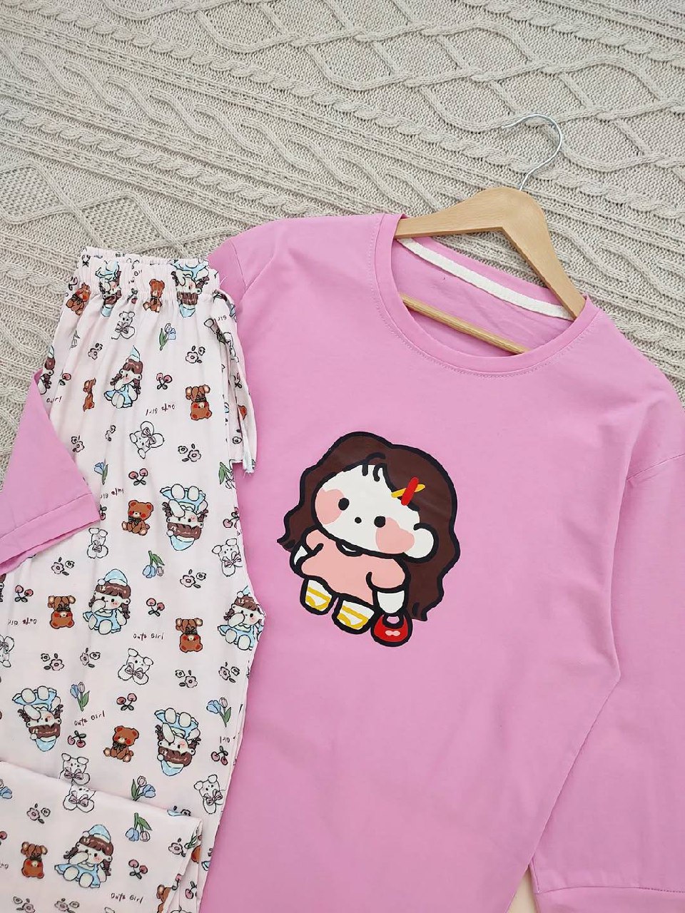 photo_5765079720788691918_y